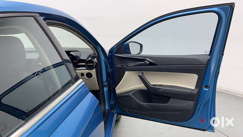 Skoda Slavia Style 1.5l Tsi Dsg, 2022, Petrol