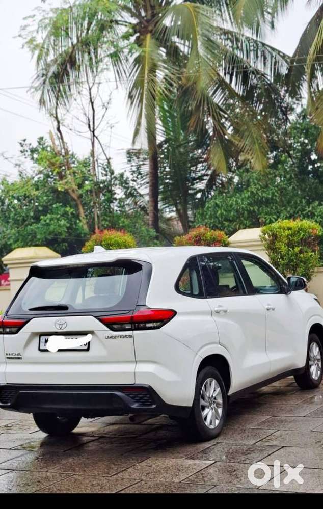 Toyota Innova Hycross 2.0 Gx 7 Str, 2023, Petrol