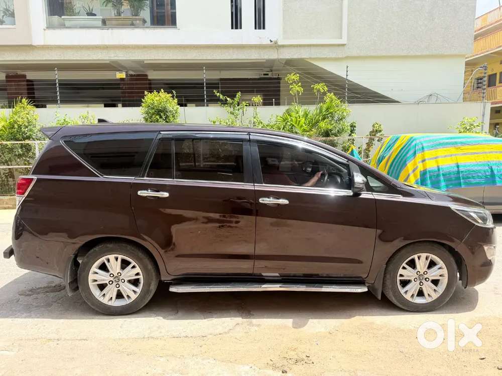 Toyota Innova Crysta 2018