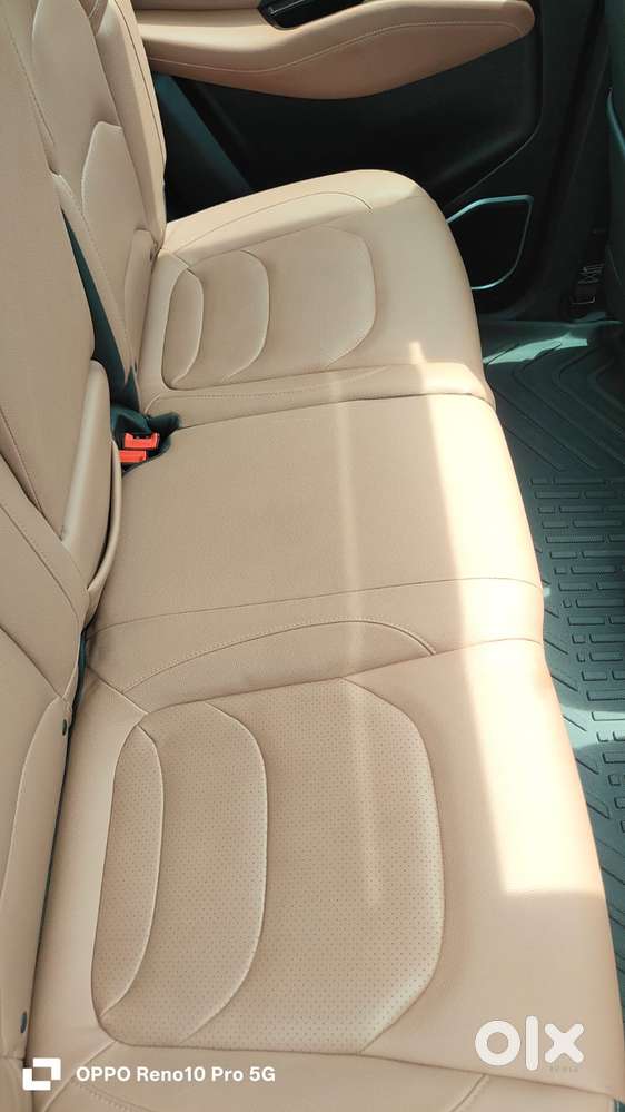 Mg Hector Plus Savvy Pro 1.5 Turbo Petrol Cvt 7 Str, 2024, Petrol