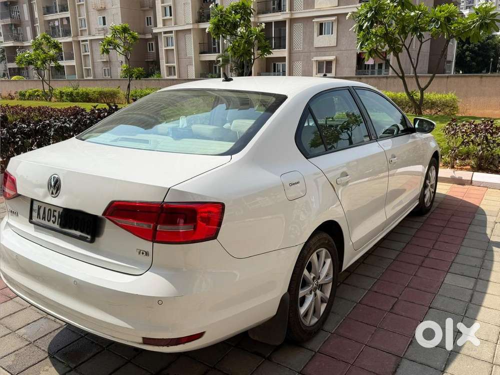 Volkswagen Jetta 2015 Diesel Well Maintained, Comes With 6 Airbags.