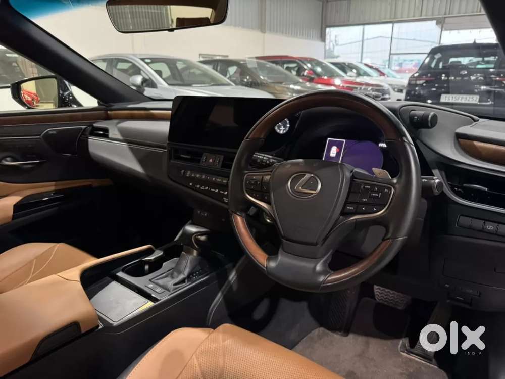 Lexus Es, 2024, Petrol