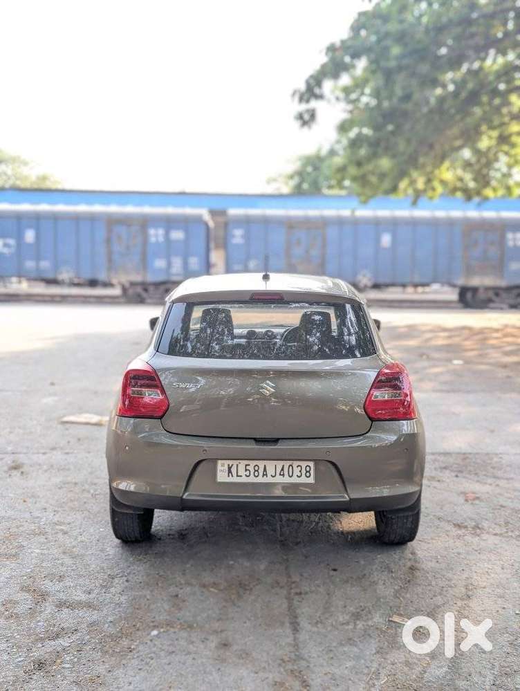 Maruti Suzuki Swift 1.2 Vxi (o), 2023, Petrol