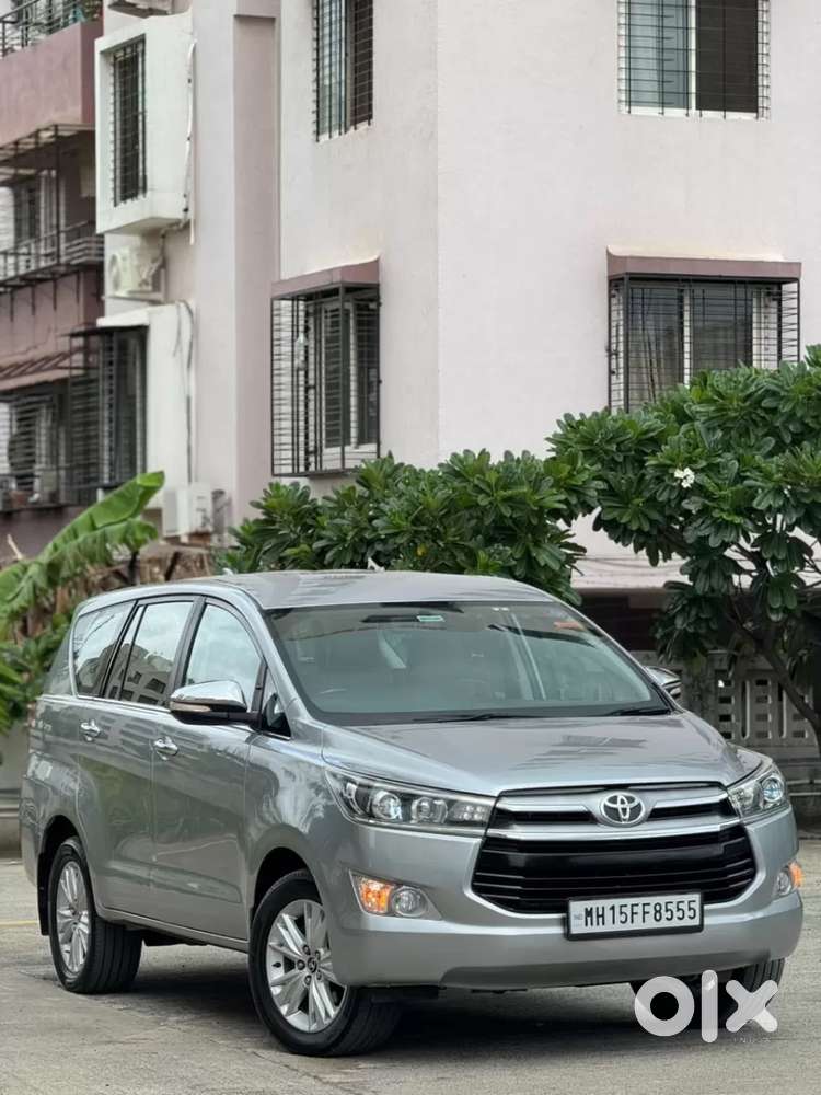 Toyota Innova Crysta 2.8 Zx At 7 Seater, 2016, Diesel