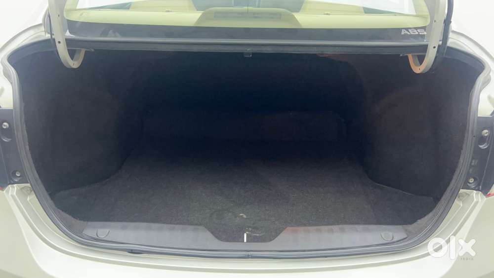 Maruti Suzuki Ciaz Zxi, 2015, Petrol