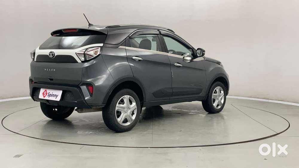 Tata Nexon 1.2 Revotron Xm (s), 2023, Petrol