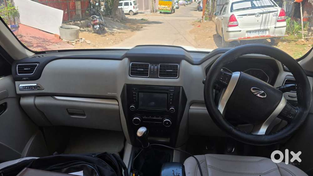 Mahindra Scorpio S10, 2017, Diesel
