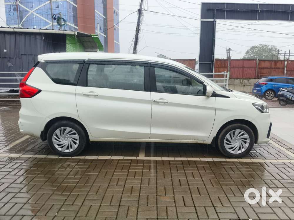 Maruti Suzuki Ertiga Vxi Shvs, 2019, Petrol