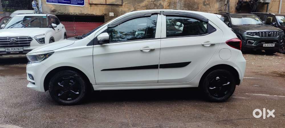 Tata Tiago 1.2 Revotron Xt (o), 2021, Petrol
