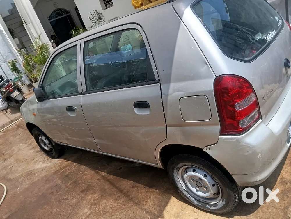 मुझे दूसरी कार ख़रीदनी है