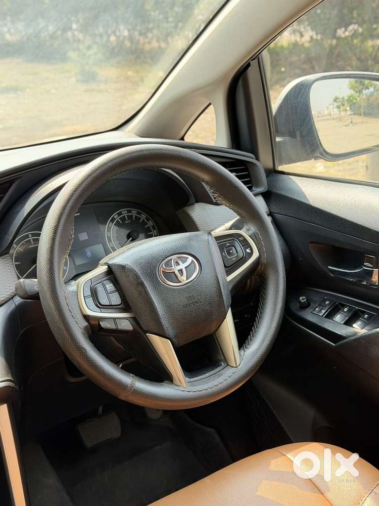Toyota Innova Crysta 2.8 Gx At, 2016, Diesel