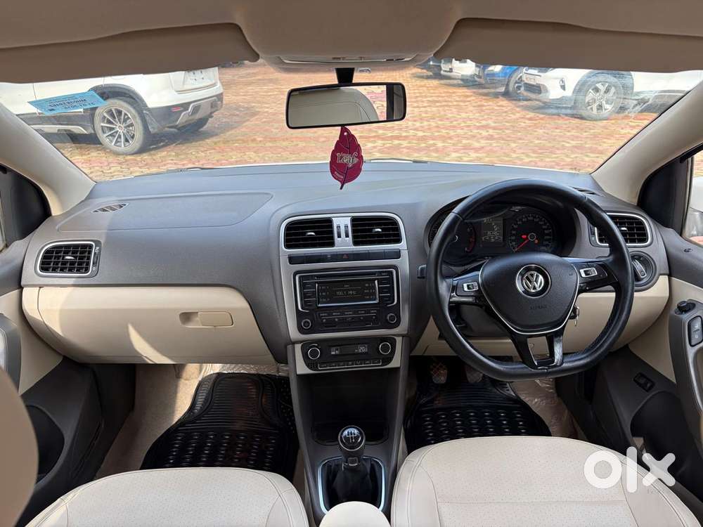 Volkswagen Vento Petrol Highline, 2015, Petrol