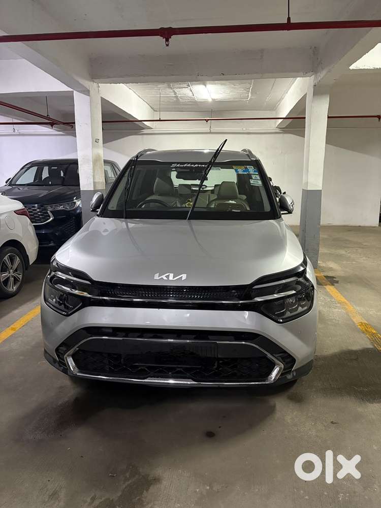 Kia Carens 2022 Diesel Very Well Maintained, Accident Free