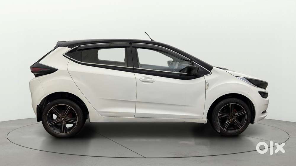 Tata Altroz 1.2 Xe, 2021, Petrol