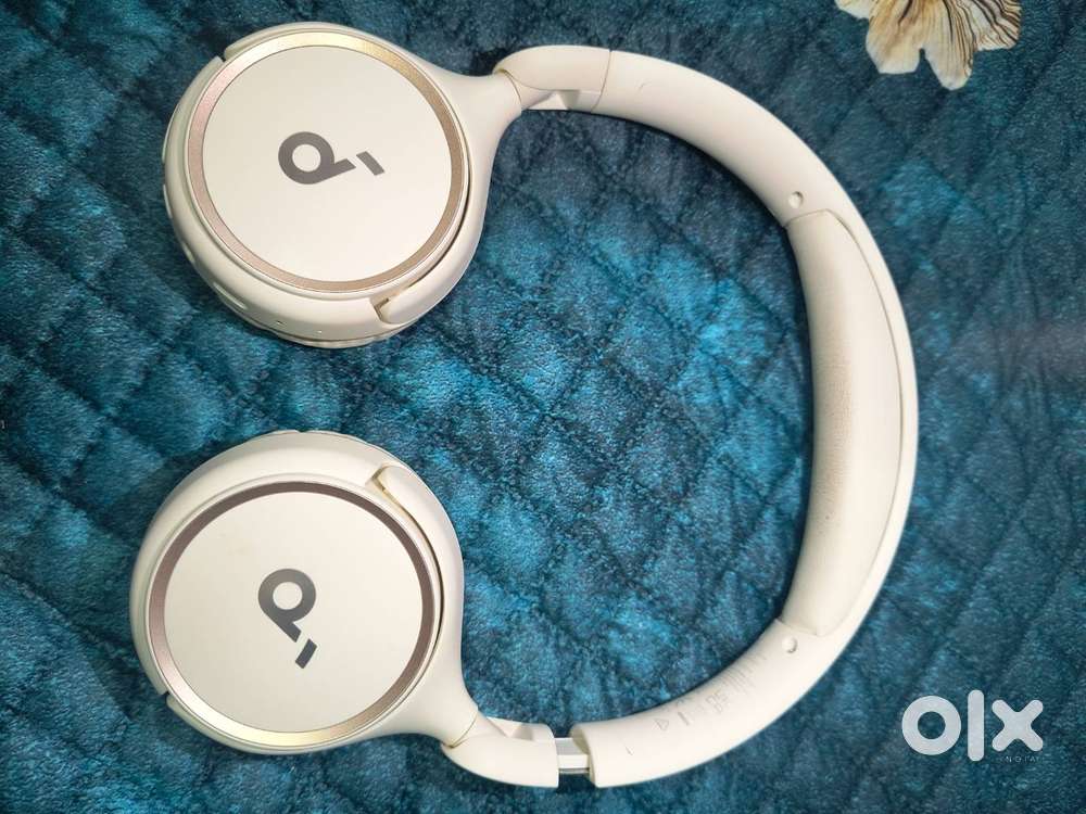 Pure Bass, 70H Playtime, Bluetooth 5.3, App support)