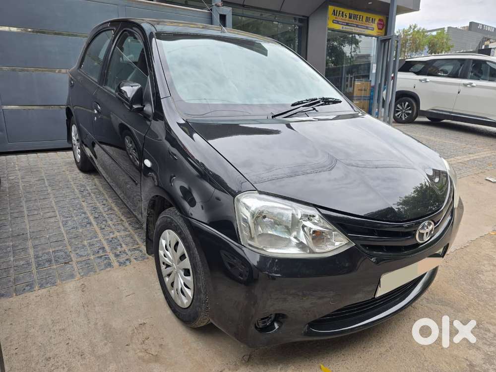 Toyota Etios Liva G, 2011, Petrol