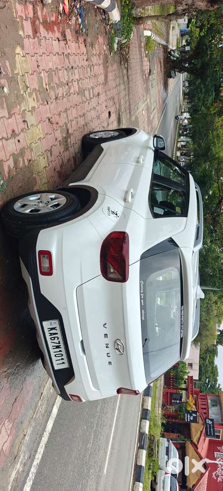 Hyundai Venue 1.2 S Plus, 2021, Petrol