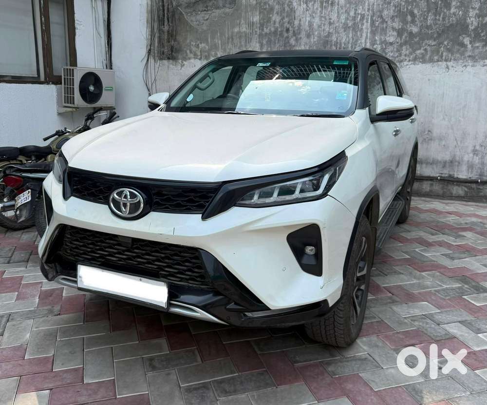 Toyota Fortuner Legender 4x2 At 2.8, 2022, Diesel