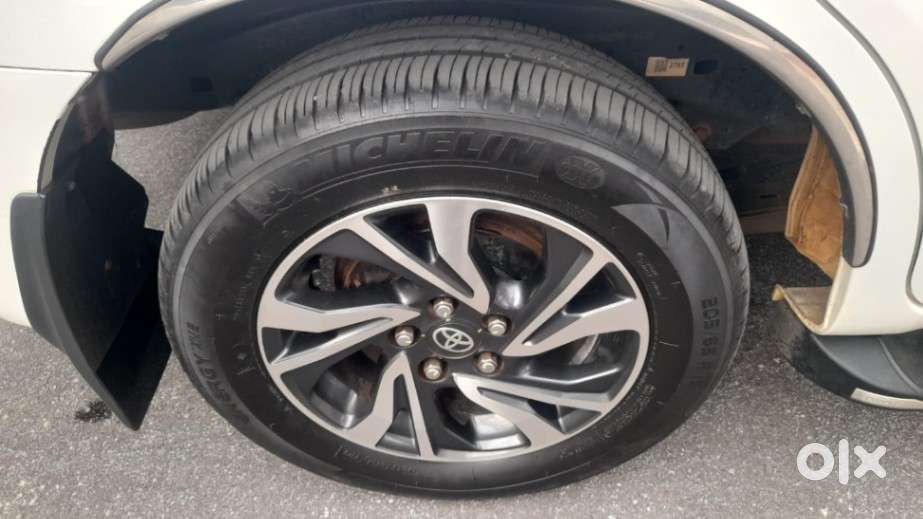 Toyota Innova Crysta 2.4 G MT 7 STR, 2025, Diesel