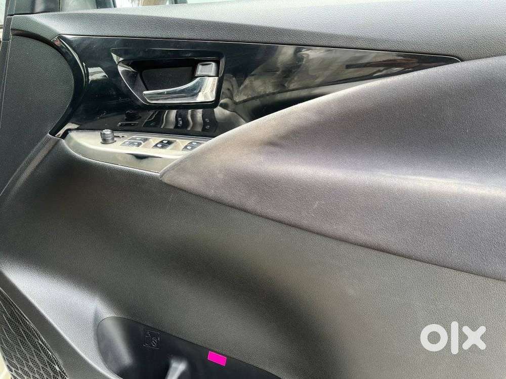 Toyota Innova Crysta 2.4 V 8 Str, 2019, Diesel