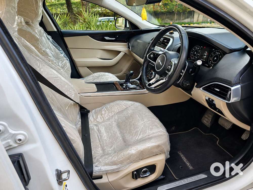 Jaguar Others Xe, 2021, Petrol