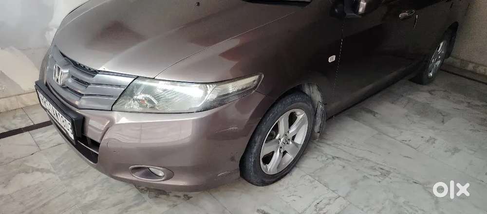 Honda City Petrol Automatic 2011 Variant