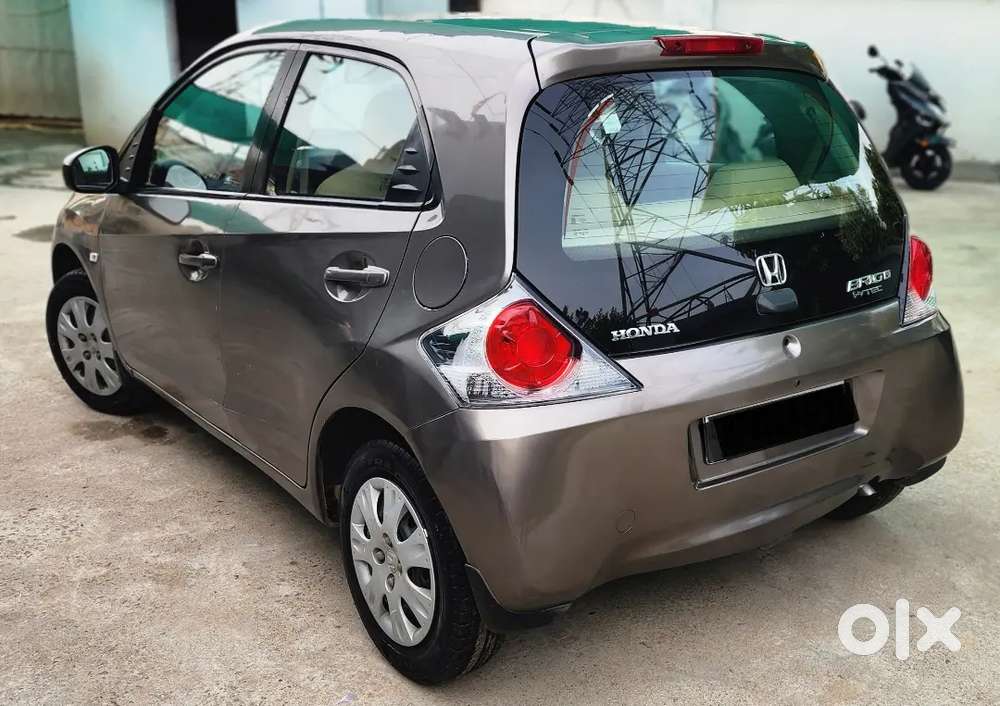 Brio With New Insurance,all New 5 Tyres, Android Music System Camera