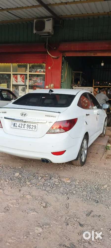 Hyundai Verna 2011 Diesel 125000 Km Driven