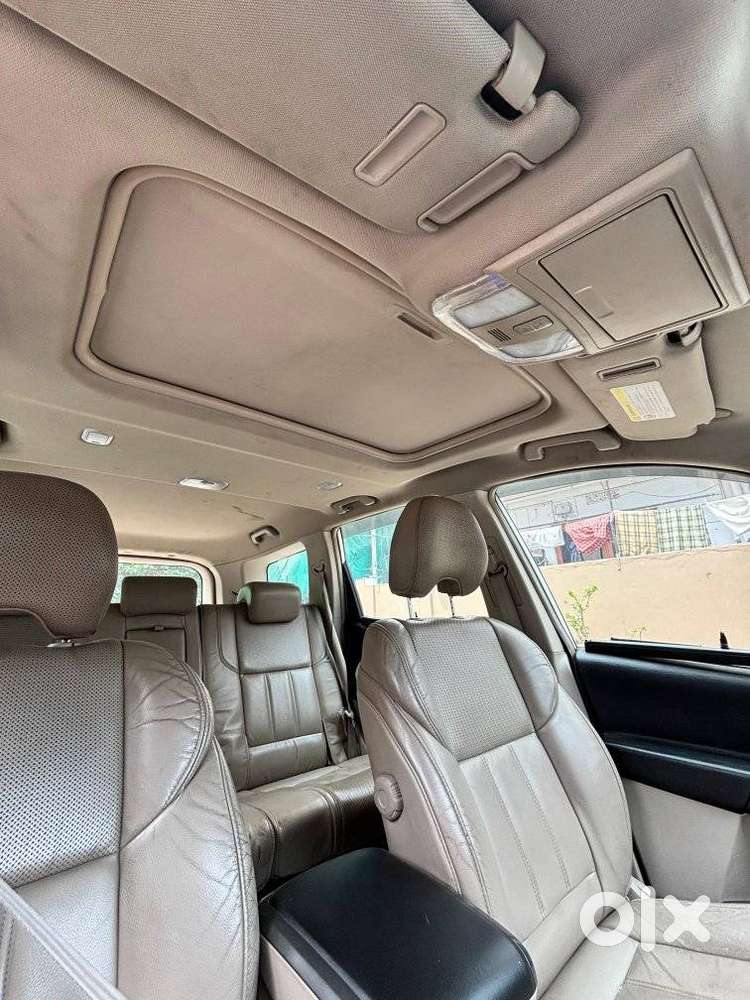 Mahindra Xuv500 At W10 Fwd, 2016, Diesel