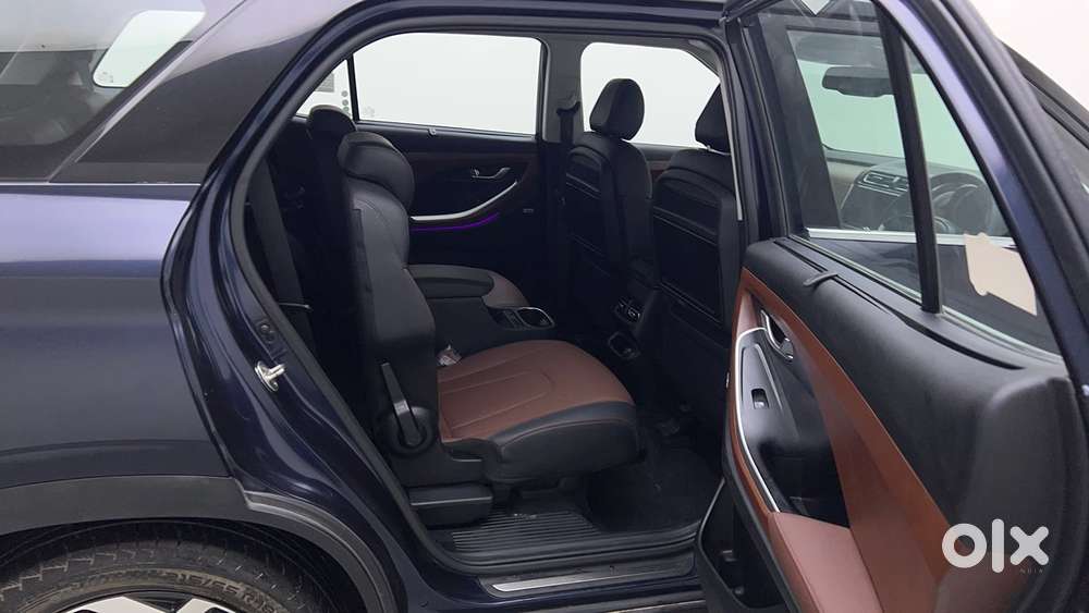 Hyundai Alcazar 2.0 Signature (o) Petrol At 6 Str, 2022, Petrol