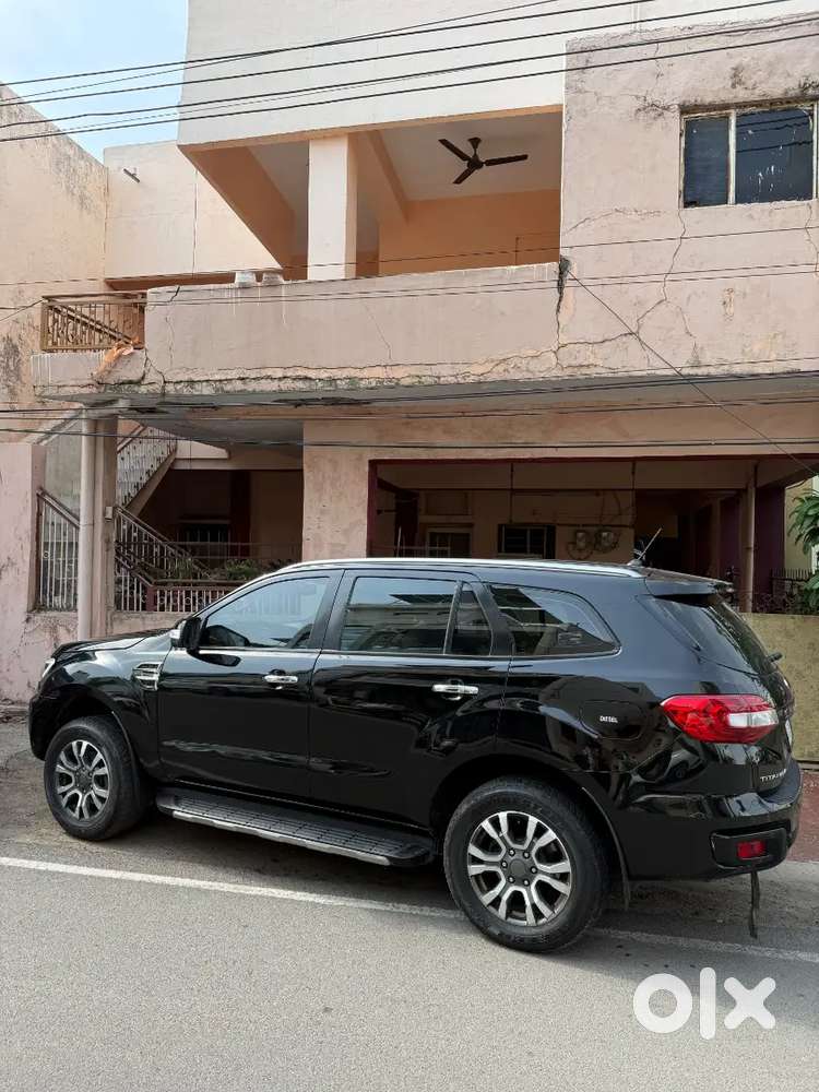 Ford Endeavour Black Beast