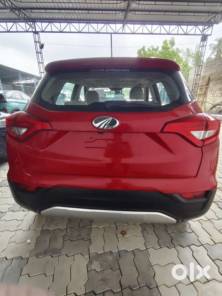 Mahindra Xuv300 W8 (o) 1.5 Diesel Amt Dual Tone, 2022, Diesel