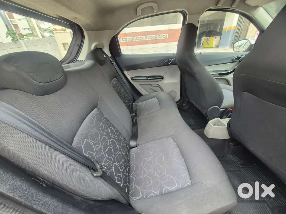 Tata Tiago 1.2 Revotron Xt Rhythm, 2016, Petrol