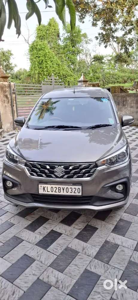 Maruti Ertiga Vxi 2025 Automatic.  Showroom Condition