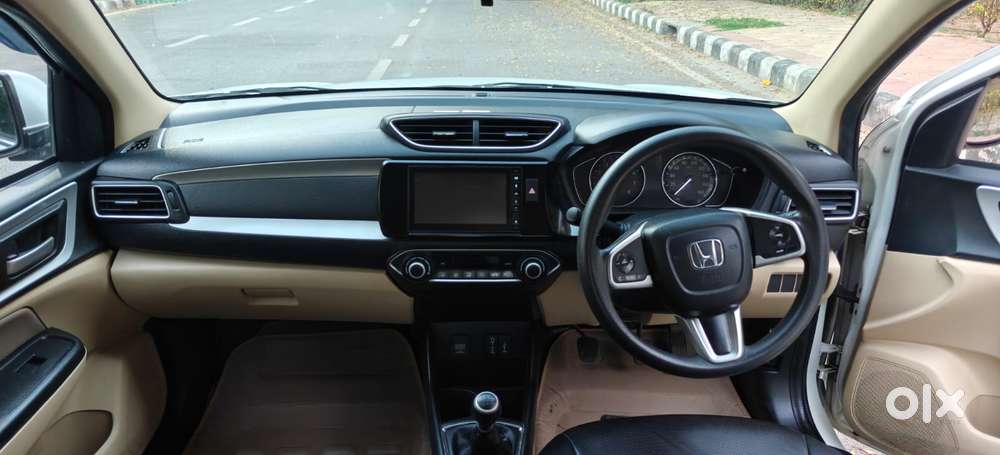 Honda Amaze, 2023, Petrol