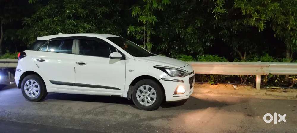 Hyundai New I20 2019 Petrol 97000 Km Driven