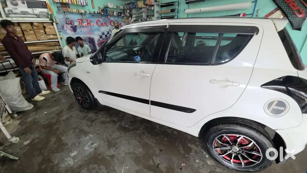 Maruti Suzuki Swift 2016