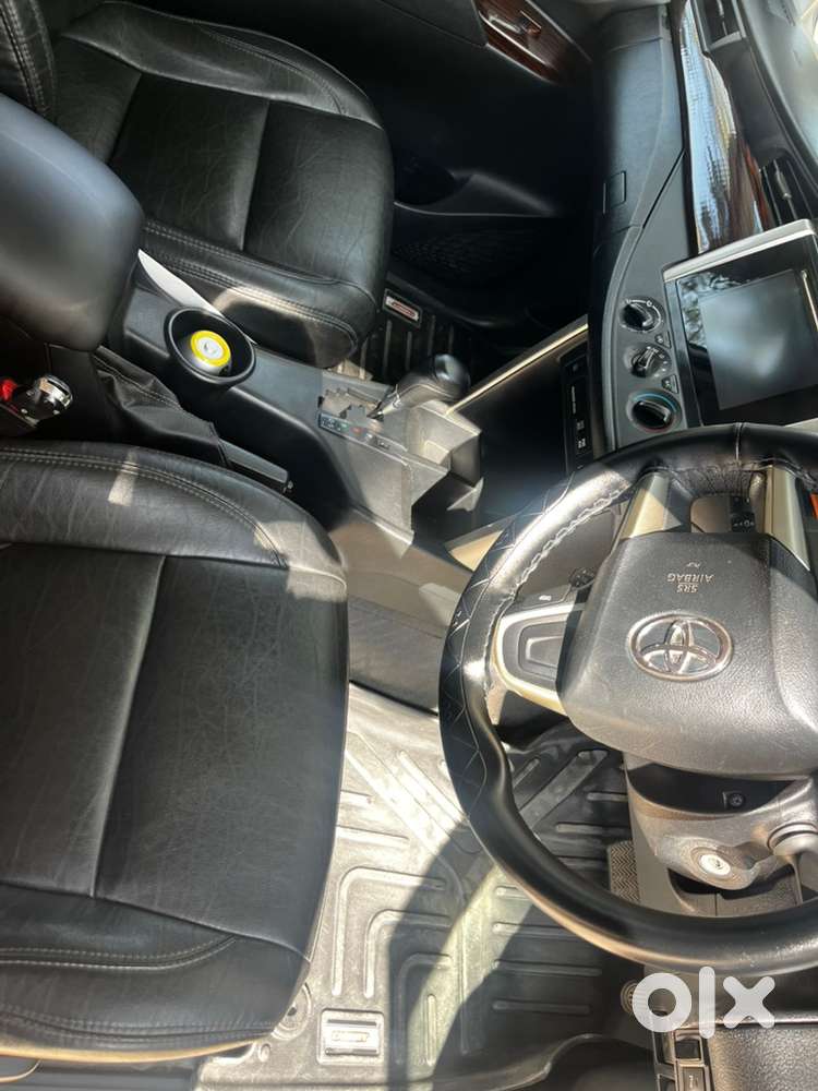 Toyota Innova Crysta 2019 Diesel 127300 Km Driven