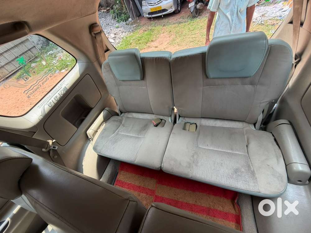 Toyota Innova 2010 Diesel Well Maintained