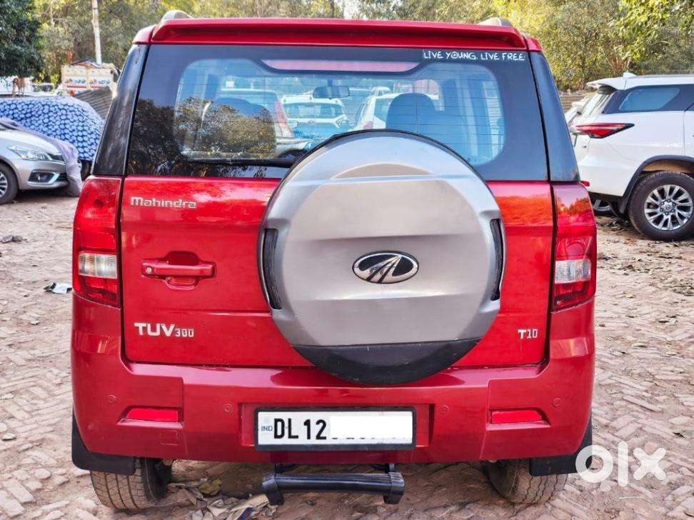 Mahindra Tuv 300 T10, 2018, Diesel