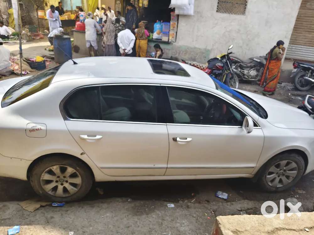 Skoda New Superb 2009 Diesel 100000 Km Driven