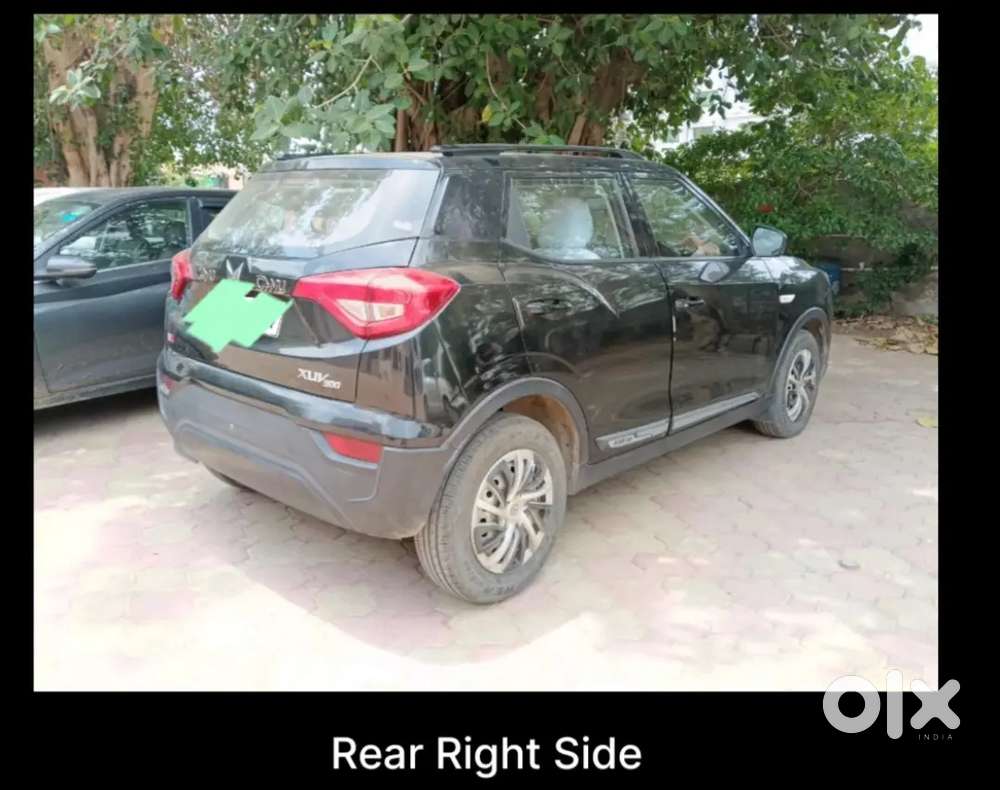 Mahindra Xuv300 2023 Petrol Variant W2