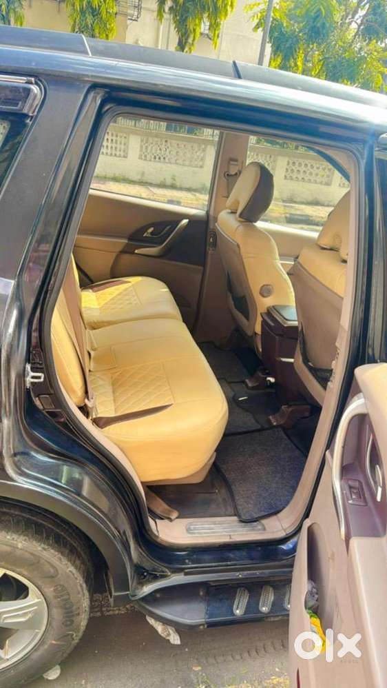 Mahindra Xuv500 2016 Diesel 150000 Km Driven