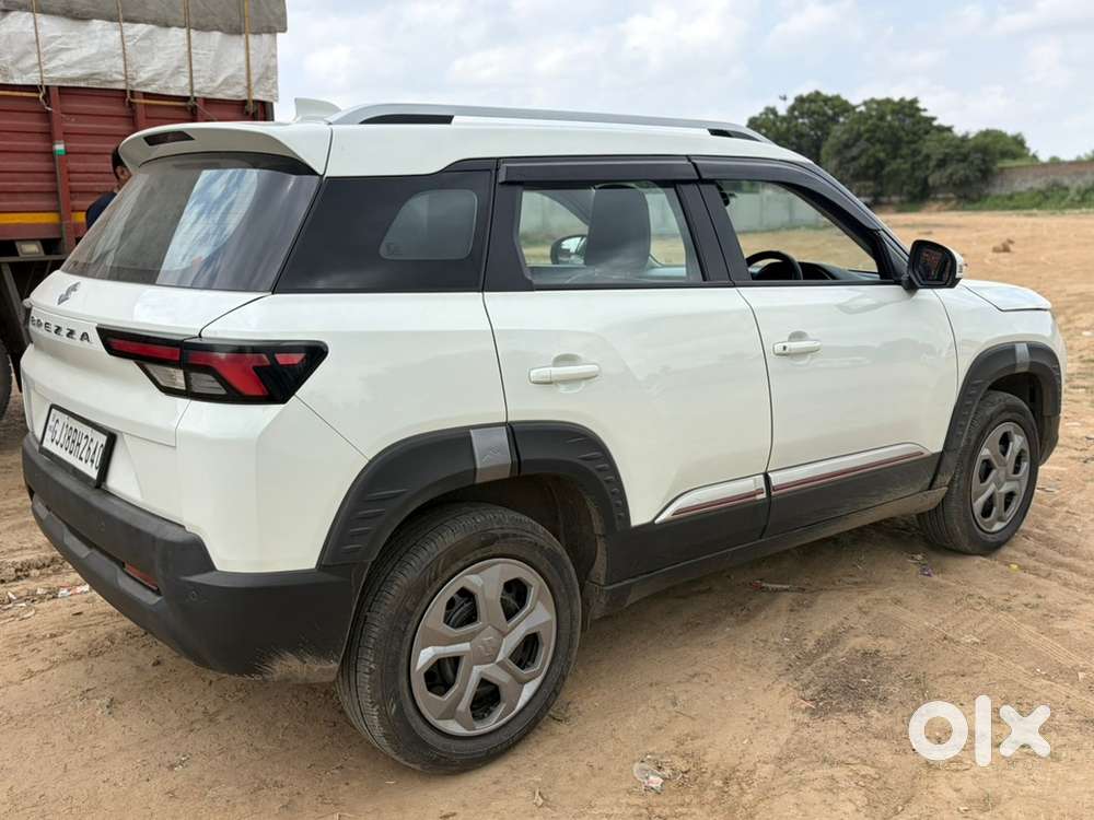 Maruti Suzuki Brezza 2024 Petrol 5750 Km Driven