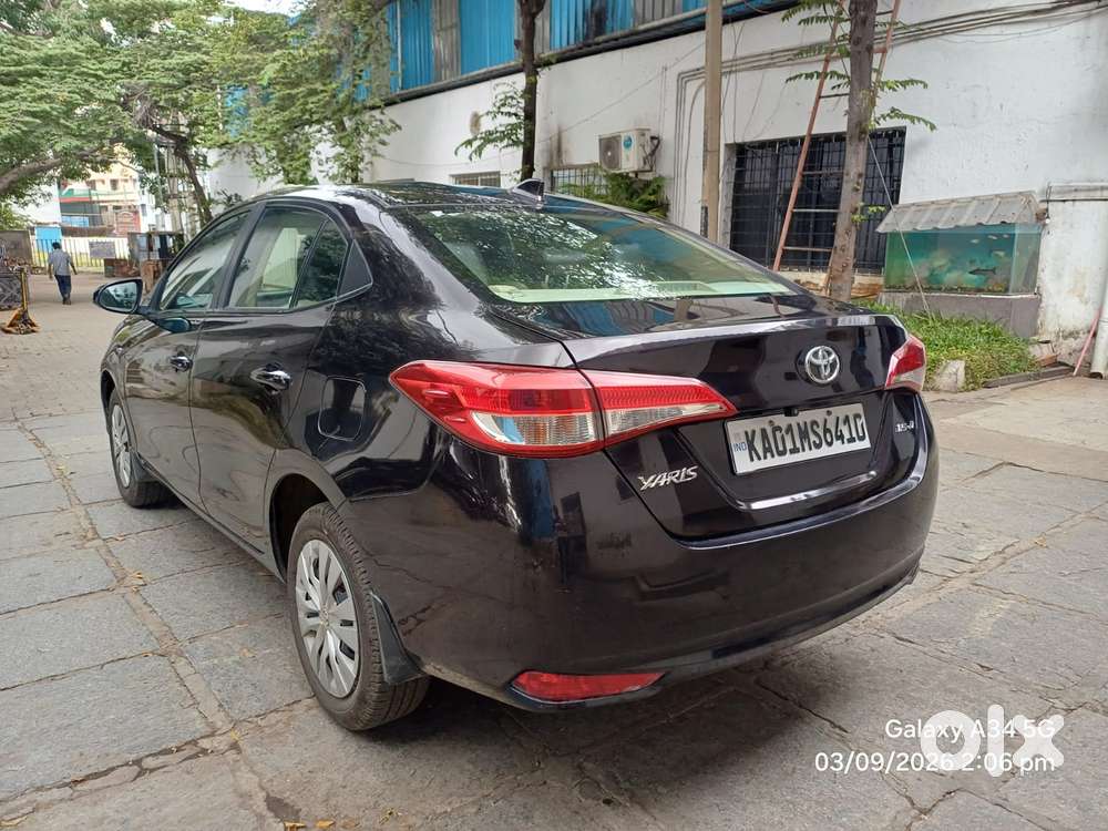 Toyota Yaris J Cvt, 2018, Petrol