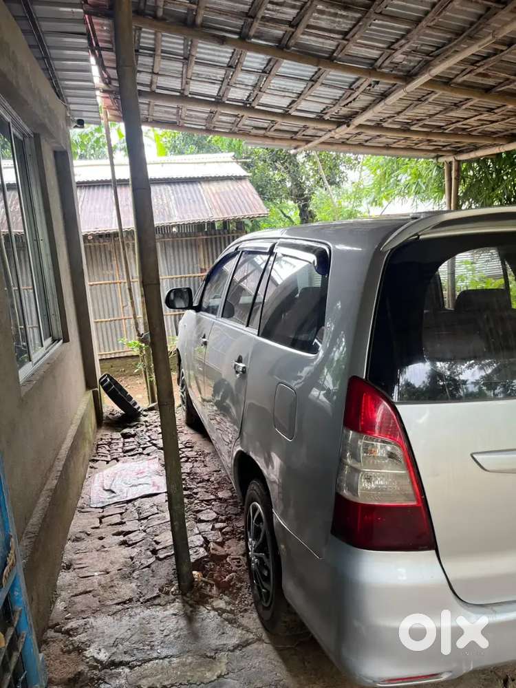 Toyota Innova Diesel 2012