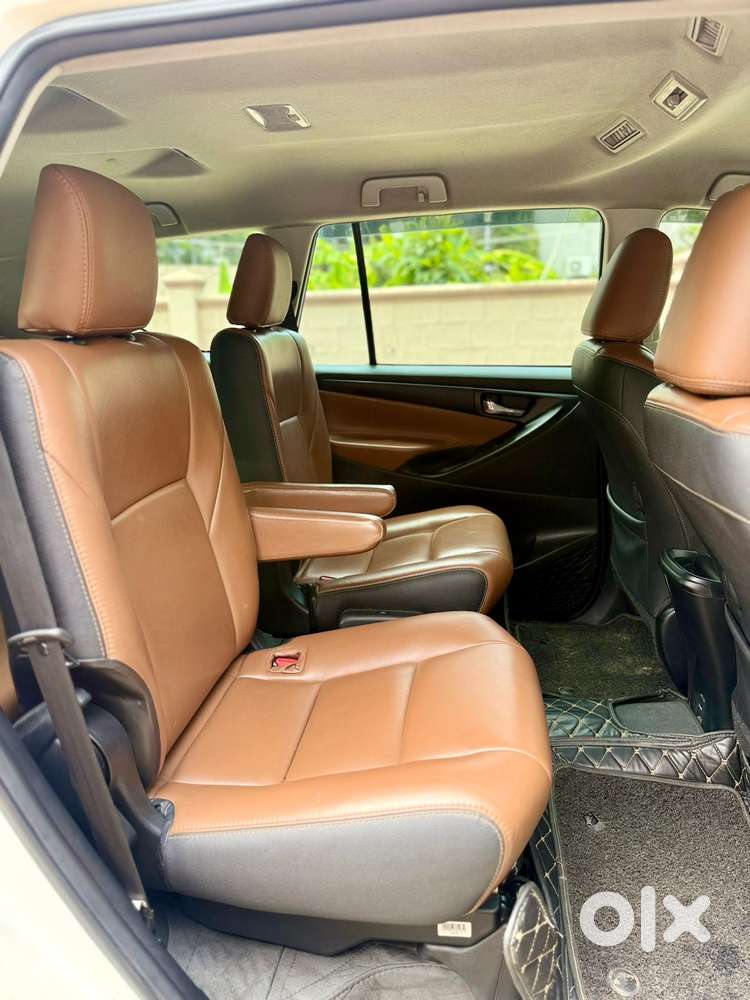 Toyota Innova Crysta [2020-ongoing] 2.4 Gx At 7 Str, 2022, Diesel