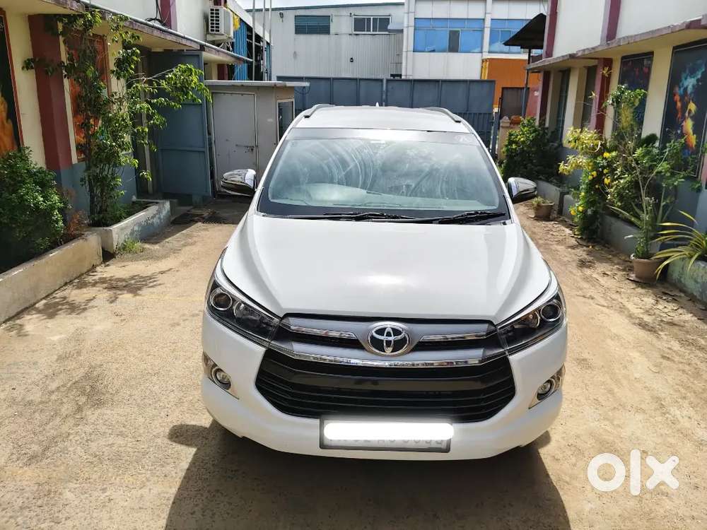 Toyota Innova Crysta 2.4 7 Str 2019