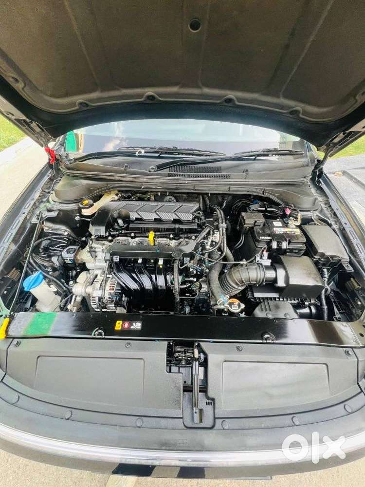 Hyundai Verna 1.5 Mpi Mt Sx (o), 2025, Petrol