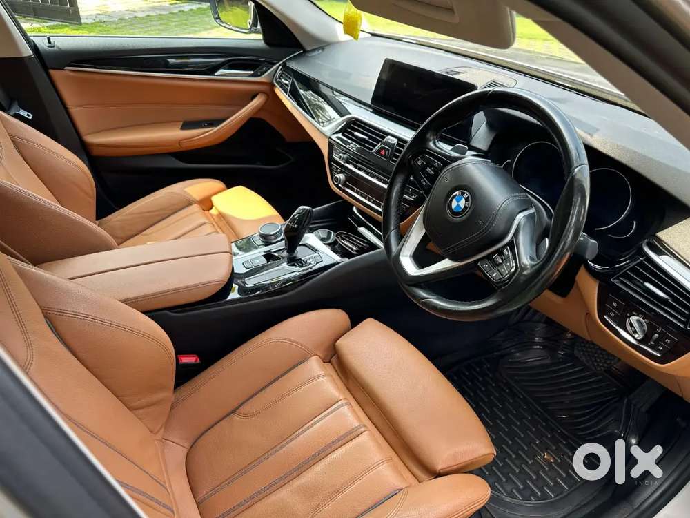 2017/18 Registration 29,000 Kms Driven Single Owner Hr Registered